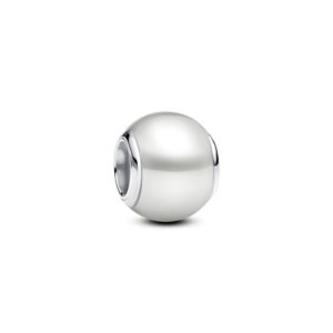 793781C01 White Charm