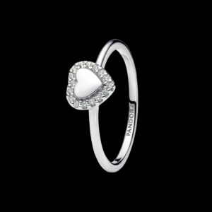193801C01 Engravable Heart Halo Ring